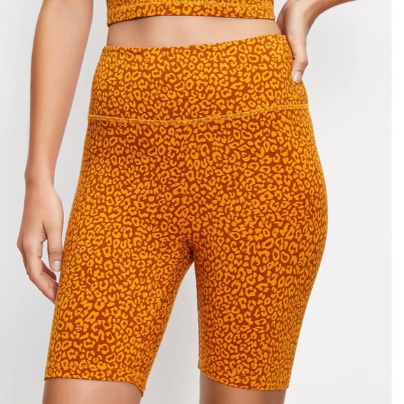 Lou & Grey Leopard Print Bike Shorts - Picture 1 of 6